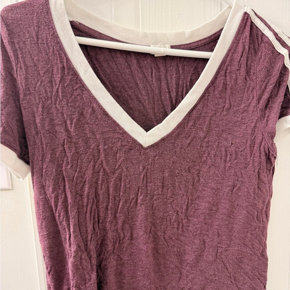 Garage V-Neck Short Sleeve Tee in Purple and White